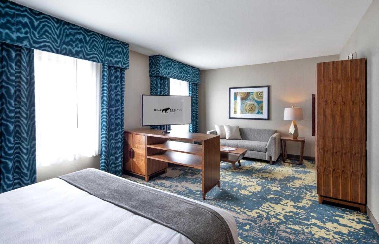 Bear Springs Hotel Highland Buitenkant foto